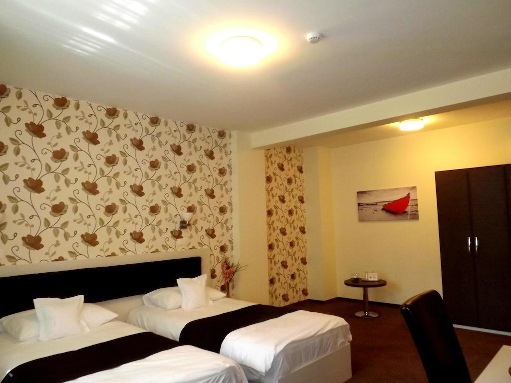 West Plaza Residence Bucareste Quarto foto