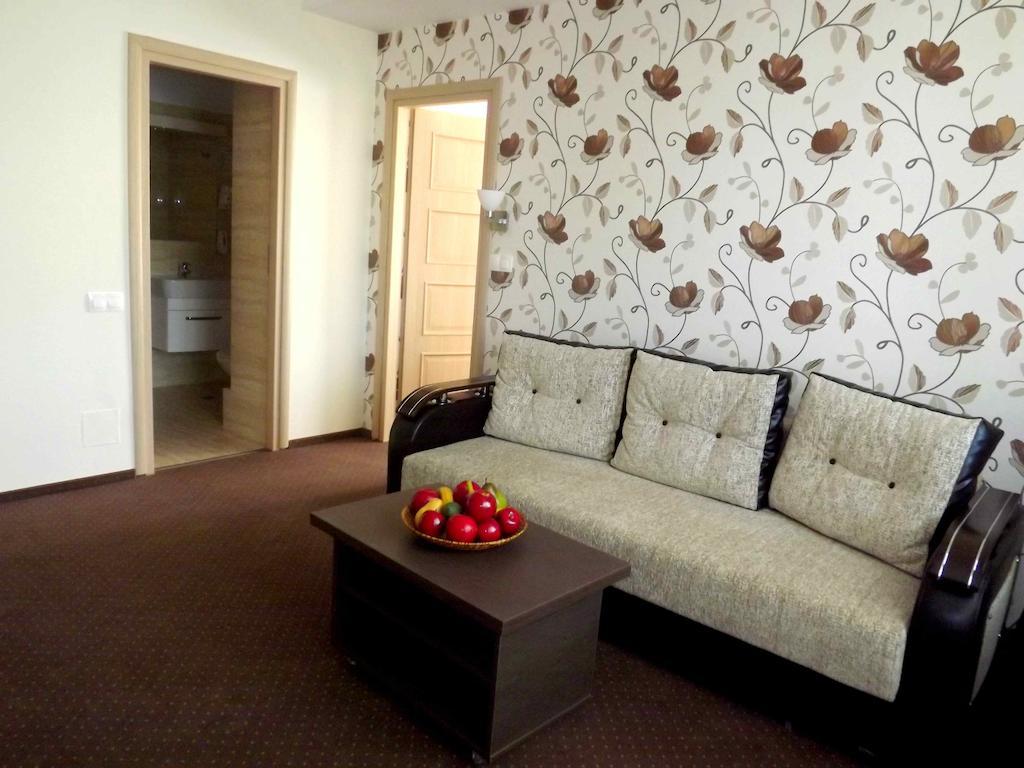 West Plaza Residence Bucareste Quarto foto